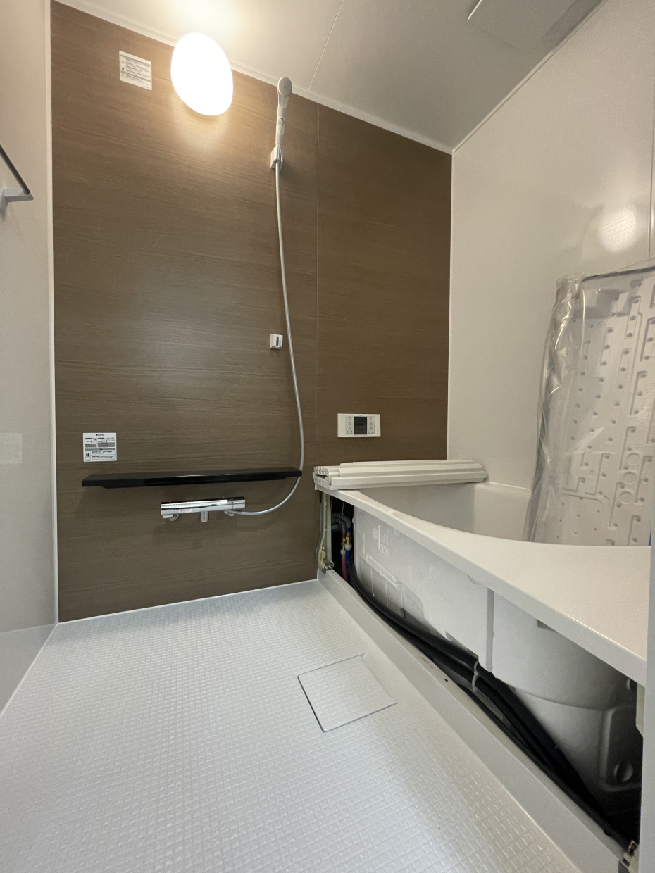 追い焚き付きの落ち着いた空間。