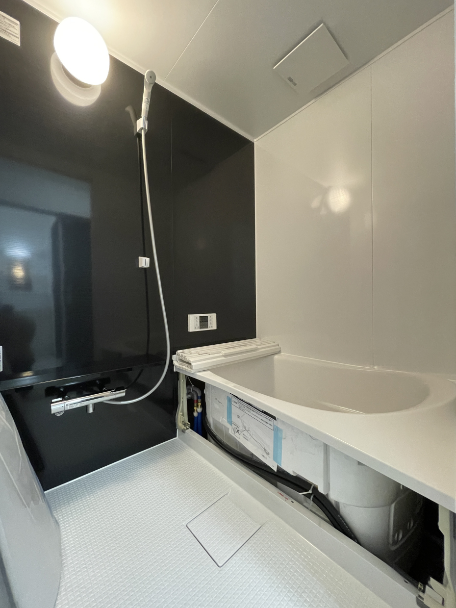 シックなバスルームかっこいいね。