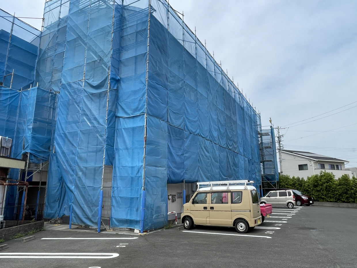 外装塗装中でした！キレイに生まれ変われ～