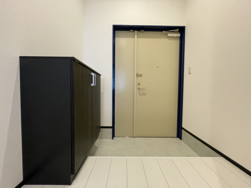 玄関は事務所感強めなのだが。