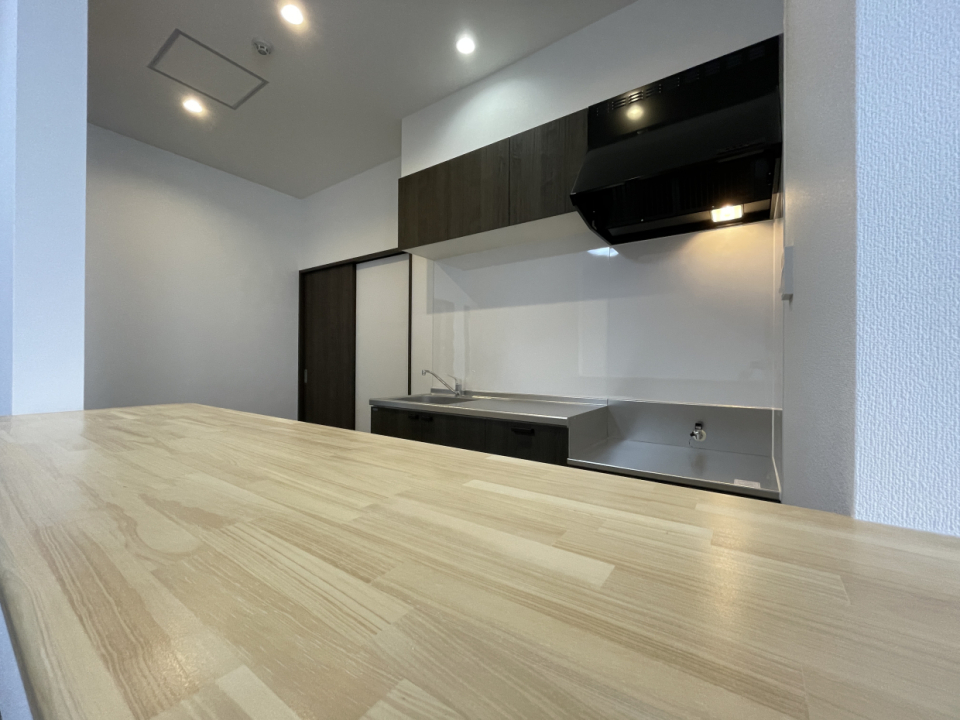 舞台の主役はこのカウンターキッチン！