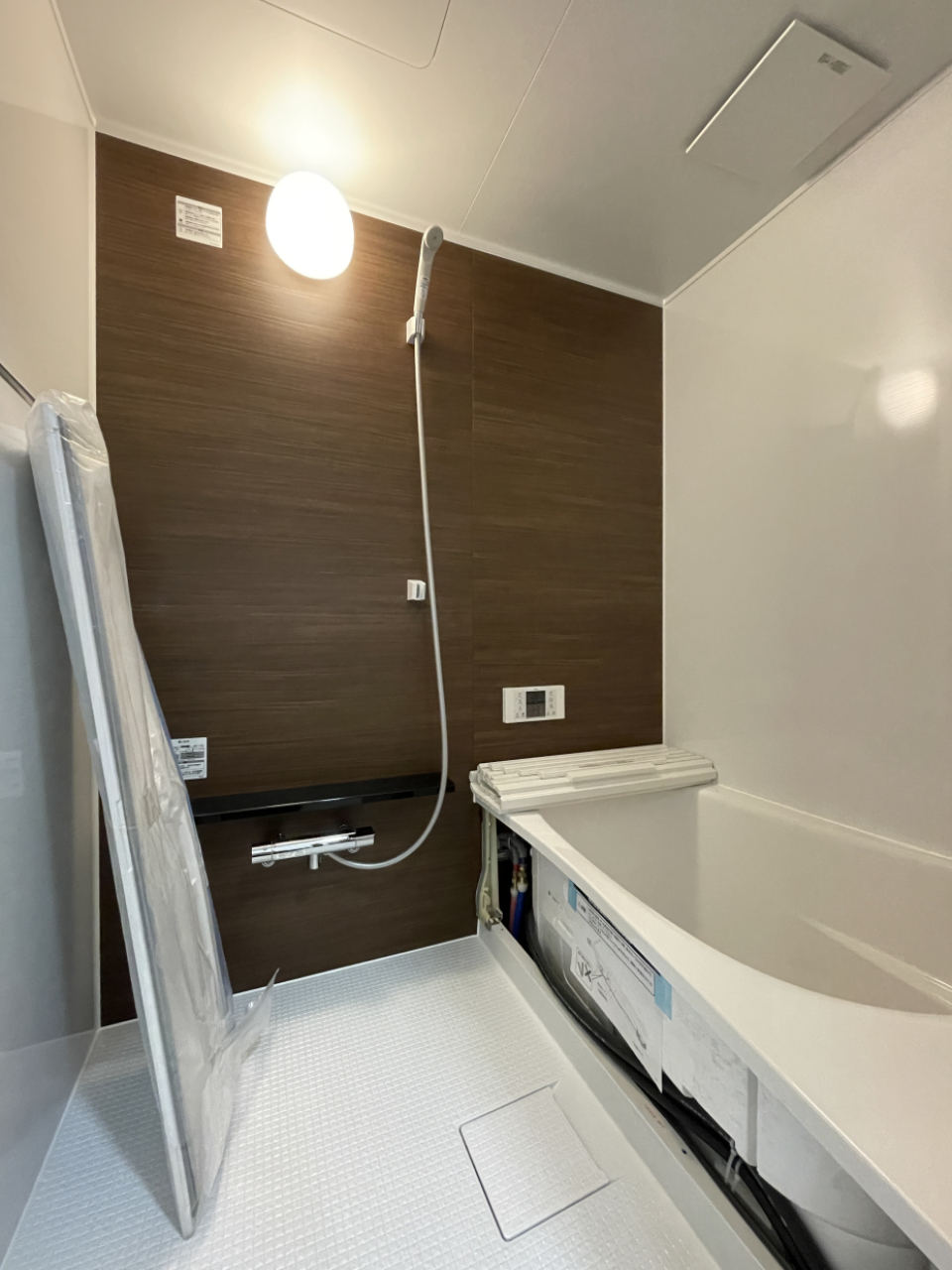 お風呂はゆったりできそうな広さ。