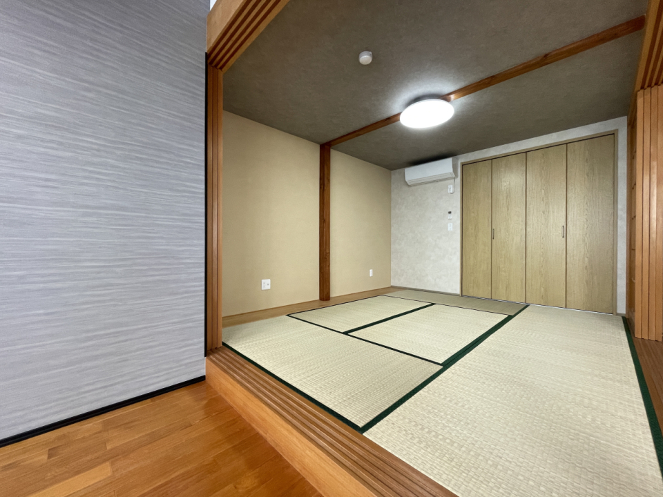 木とグレークロスと和室の組み合わせ◎