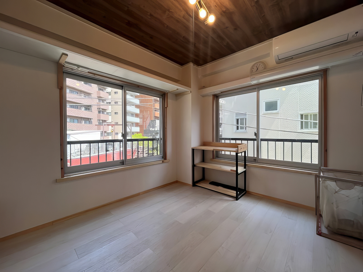 北向きの建物ですが2面採光です。現地で日当たりはご確認を