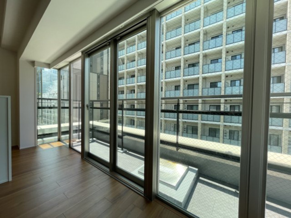 一面窓で抜け感があります