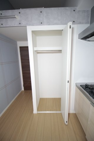 クローゼット
 ※写真は別室です