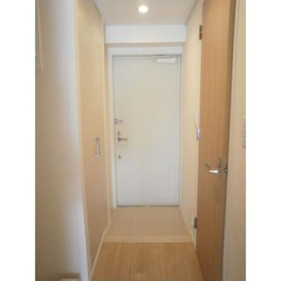 玄関
※写真は同タイプ住戸です。