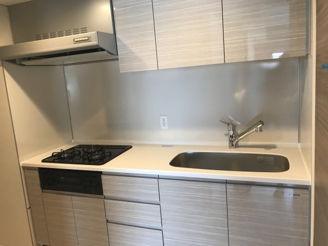 キッチン
3口のガスコンロ付きです。