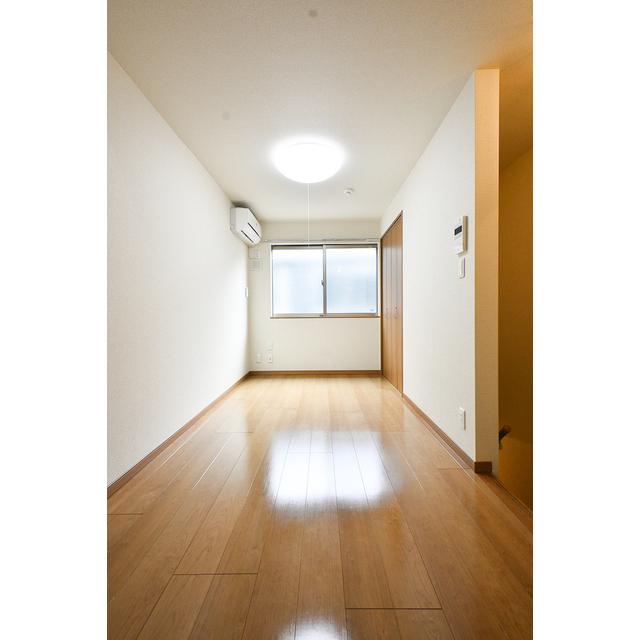 8.6帖の洋室です。