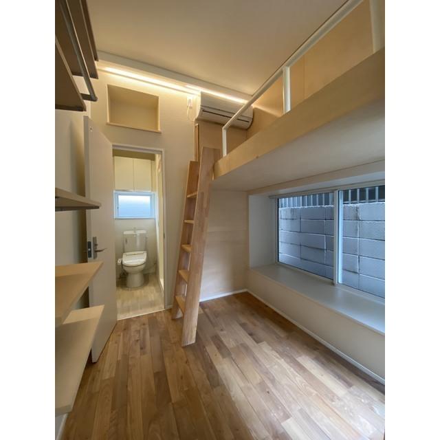 ロフト下には窓があるので、窓を開けて新鮮な空気を部屋中に届けましょう！