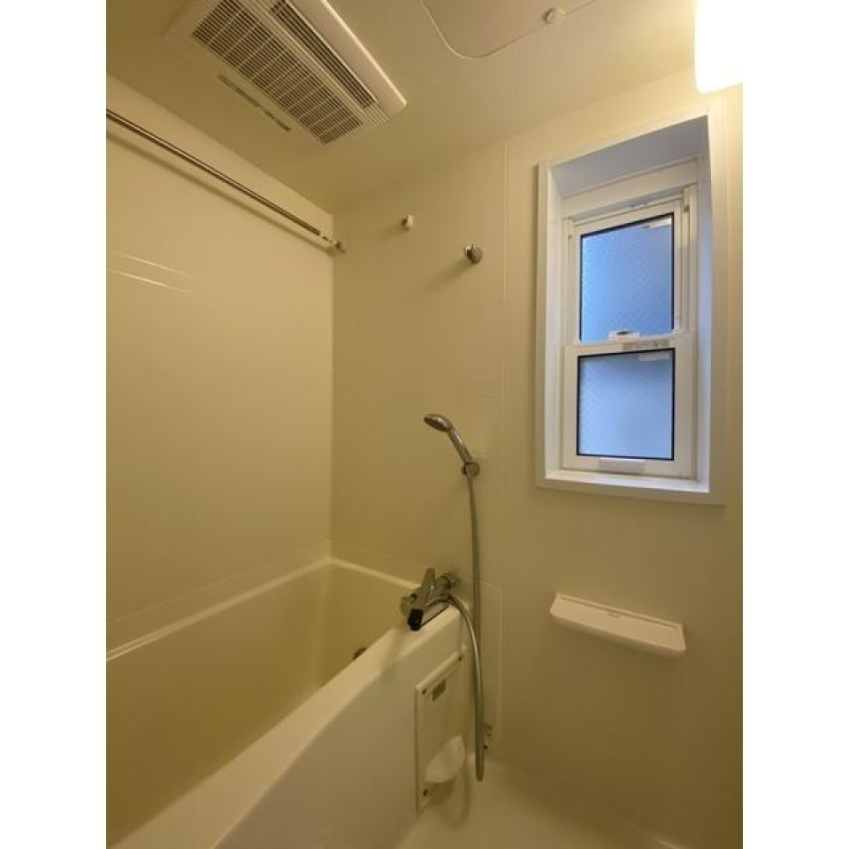 窓から換気ができるため、防カビ対策に役立ちます。