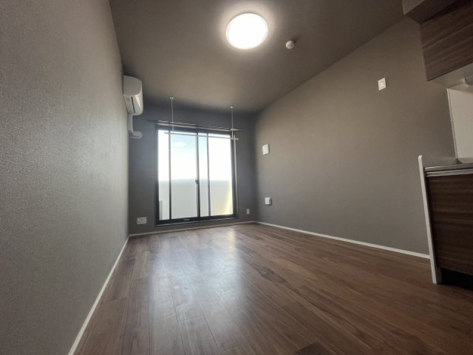 ダークな色合いが大人っぽくて落ち着く。