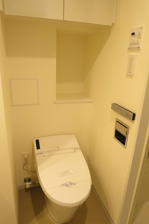 ニッチには芳香剤や観葉植物を置くことができそうです。※参考写真