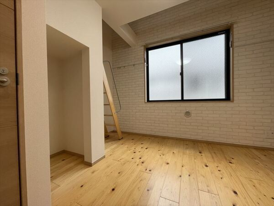 5.3帖の洋室です。