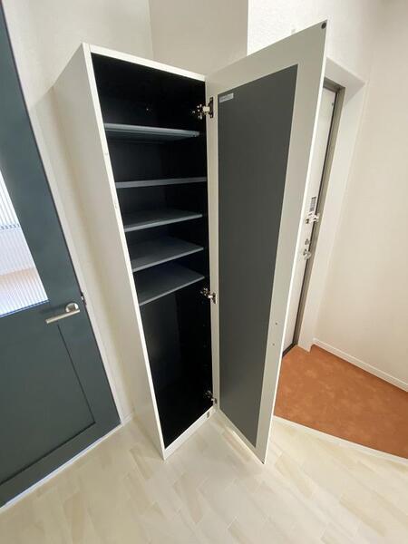 シューズボックス