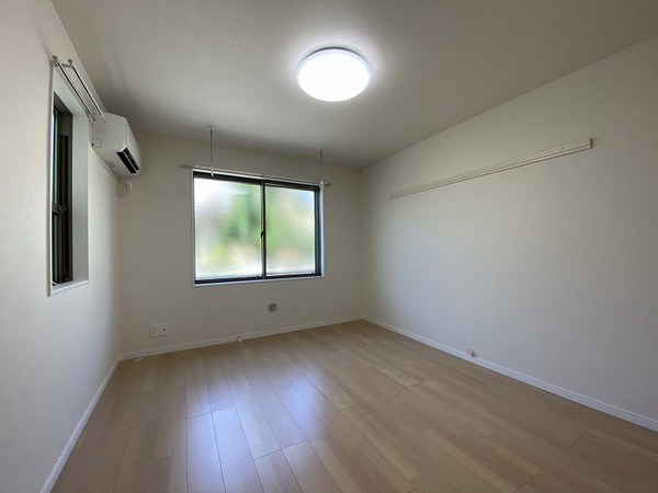 7.4帖の洋室です。