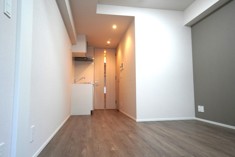 ダイニングは6.2帖なのでダイニングテーブルも置けそう。※写真は同タイプ住戸です。