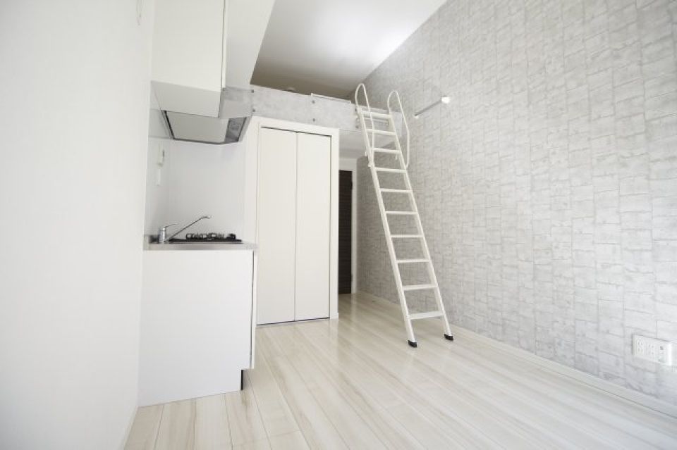 グレーとホワイトの淡い色合いが明るすぎず、暗すぎず丁度いい。