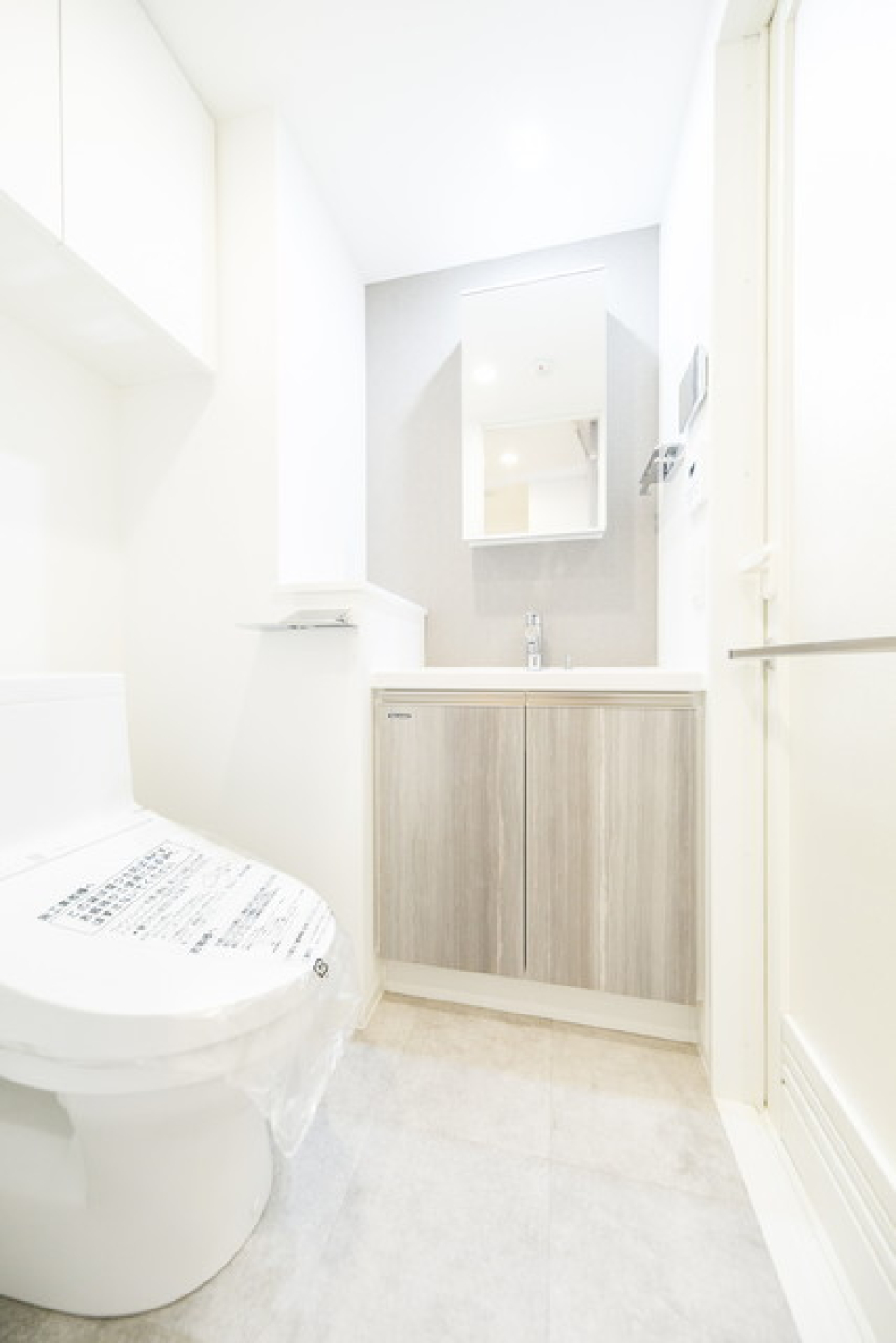 トイレと独立洗面台※写真は同タイプ住戸です。