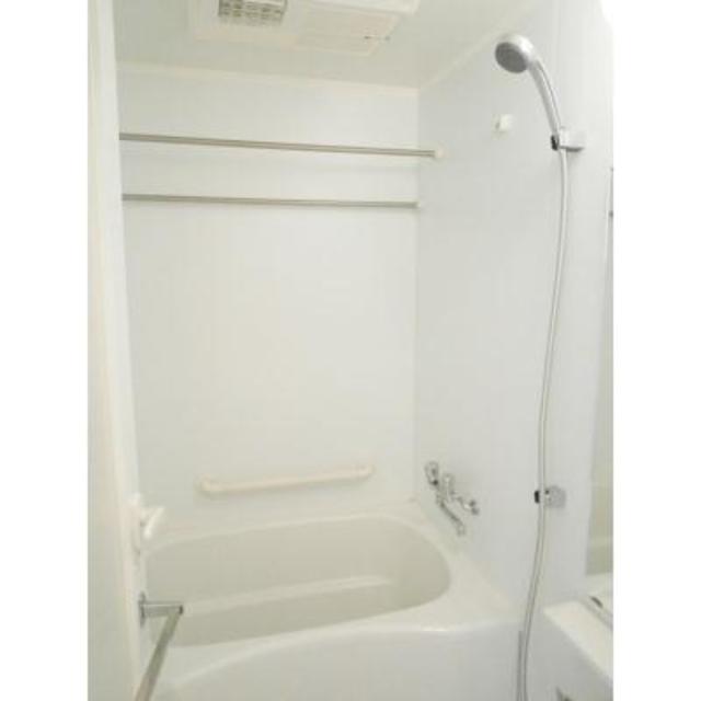 浴室
※写真は同タイプ住戸です。