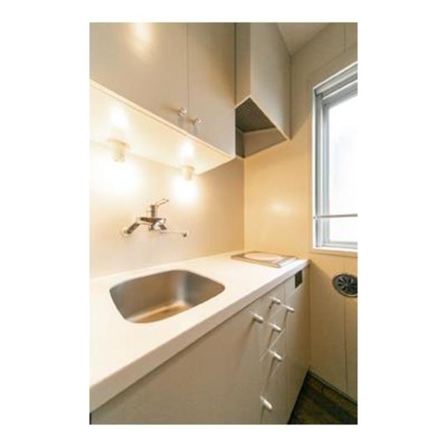 清潔感のある綺麗なキッチン。※写真は同タイプ住戸です。