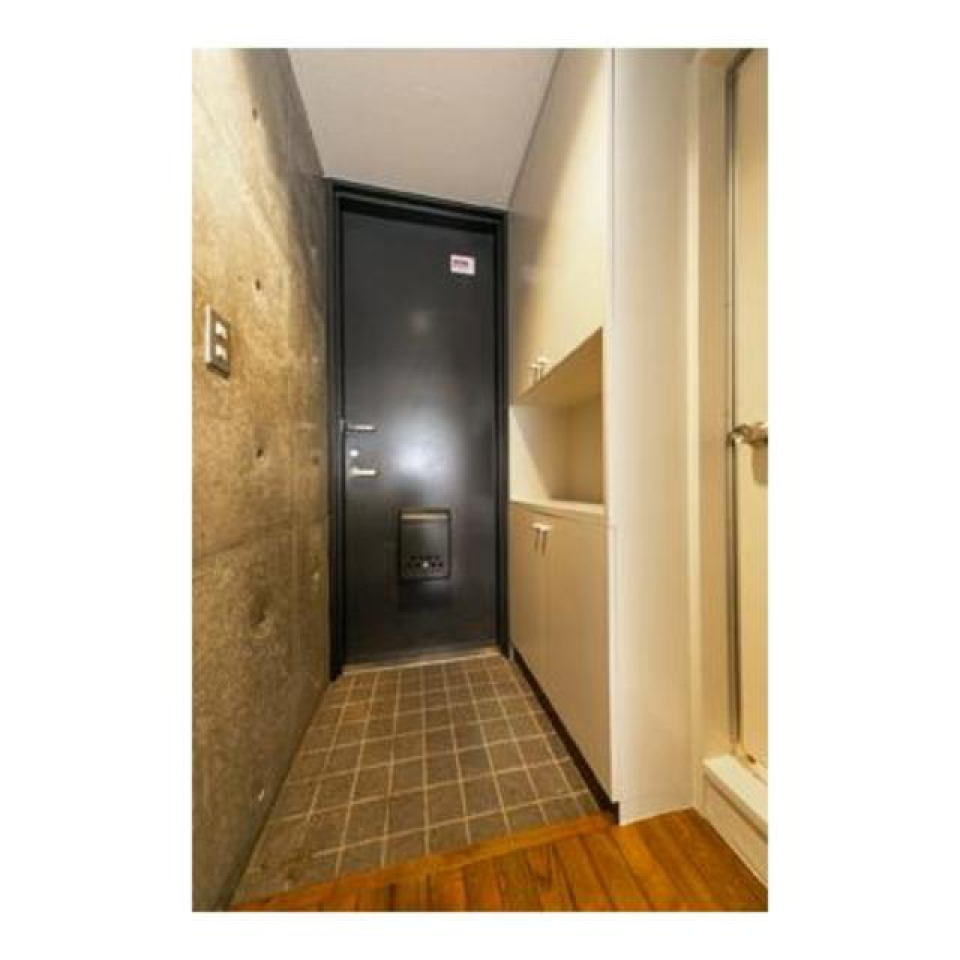 玄関の様子。※写真は同タイプ住戸です。