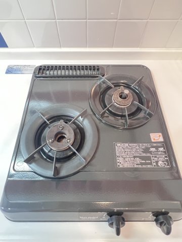 2口のガスコンロ付きです。