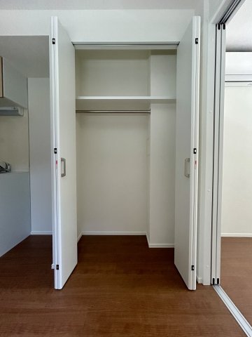 丈の長い衣服も片付けることができます。