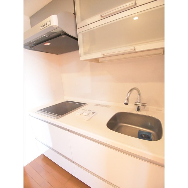 グースネックの水栓がおしゃれポイント。