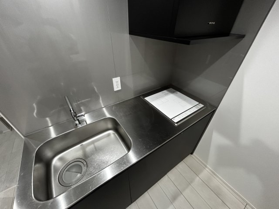 ブラックとステンレスがスマートな組み合わせでかっこいい。