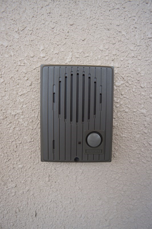 インターホン(玄関外)