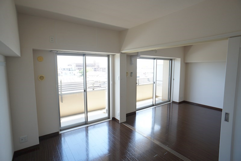 洋間(6.2帖)とLDK(14帖)を合わせれば20帖を超える広さに