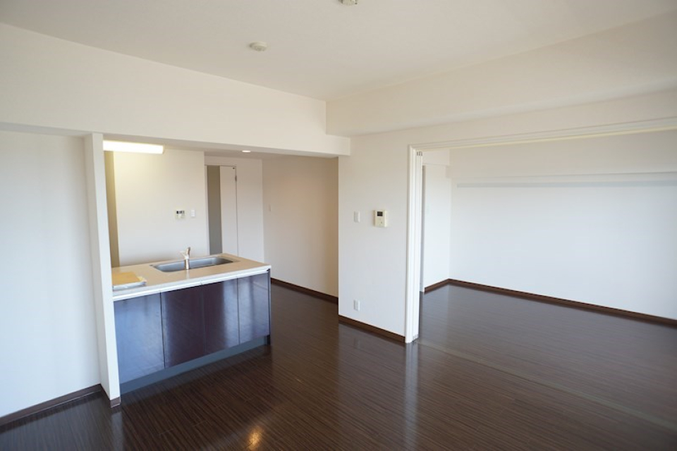 2LDK、対面式キッチンで3口コンロ付きのお部屋は2人暮らしにおすすめです