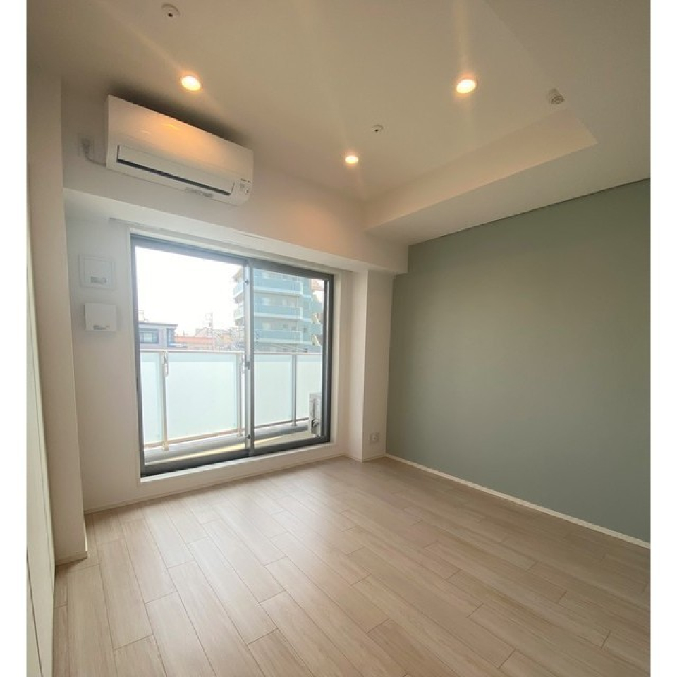 アクセントウォールがくすみカラーで、お部屋全体がやわらかい印象の空間です。
2024.03.16撮影