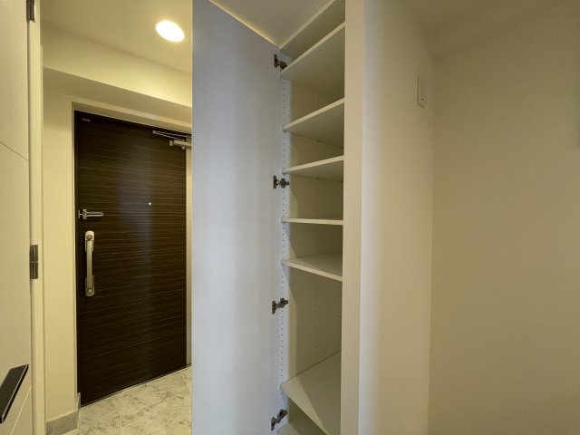 下足入れ
※他号室参考写真