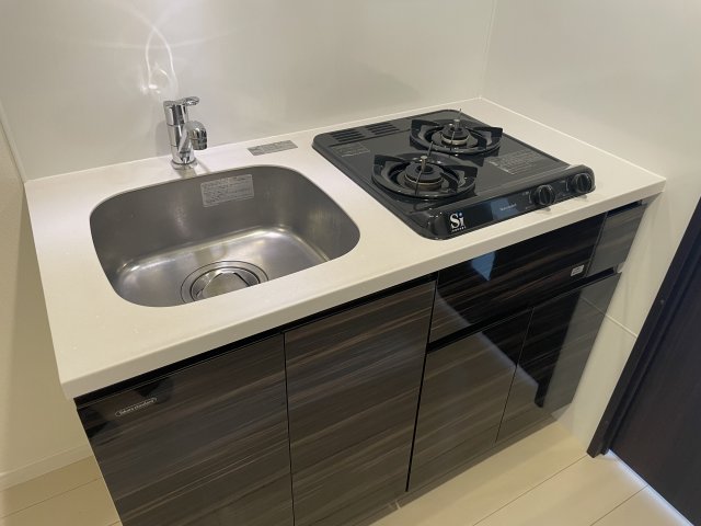 キッチン
 ※他号室参考写真