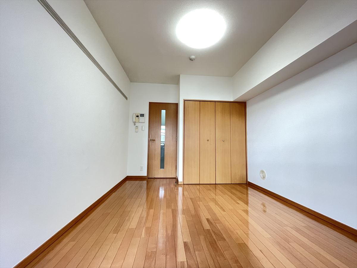 6.3帖の洋室です。