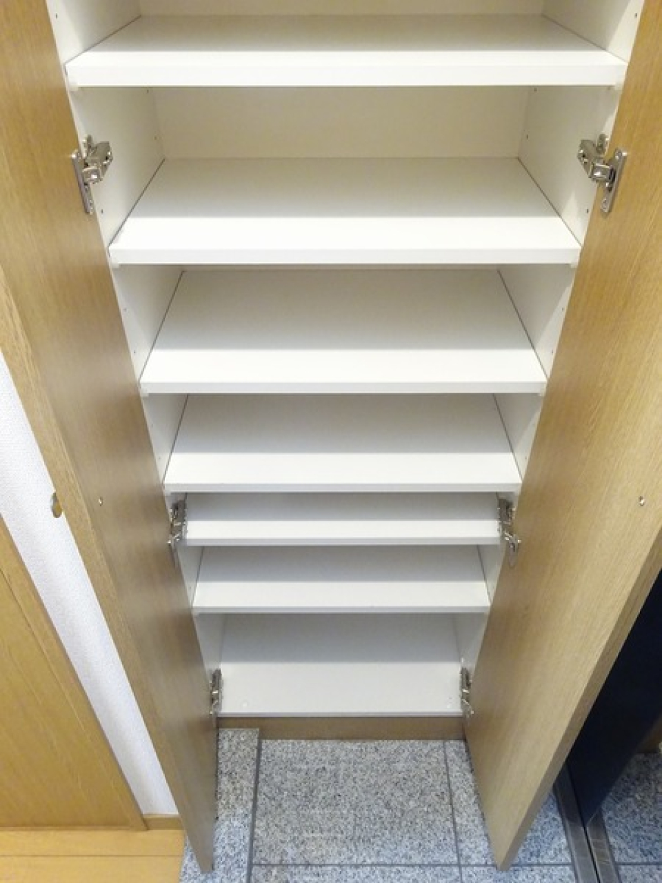 シューズボックス