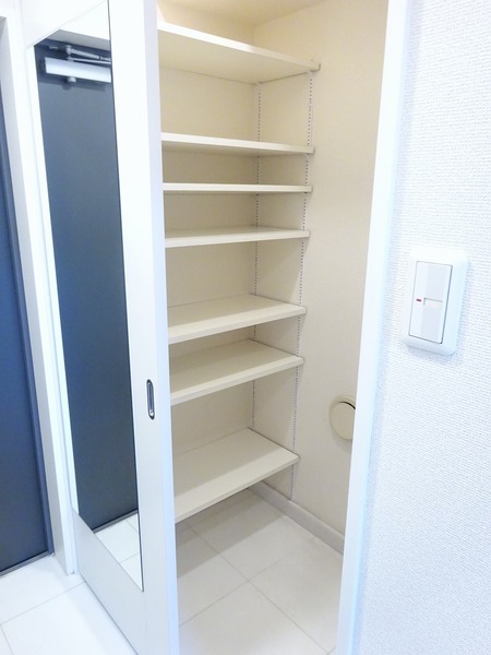 シューズボックス