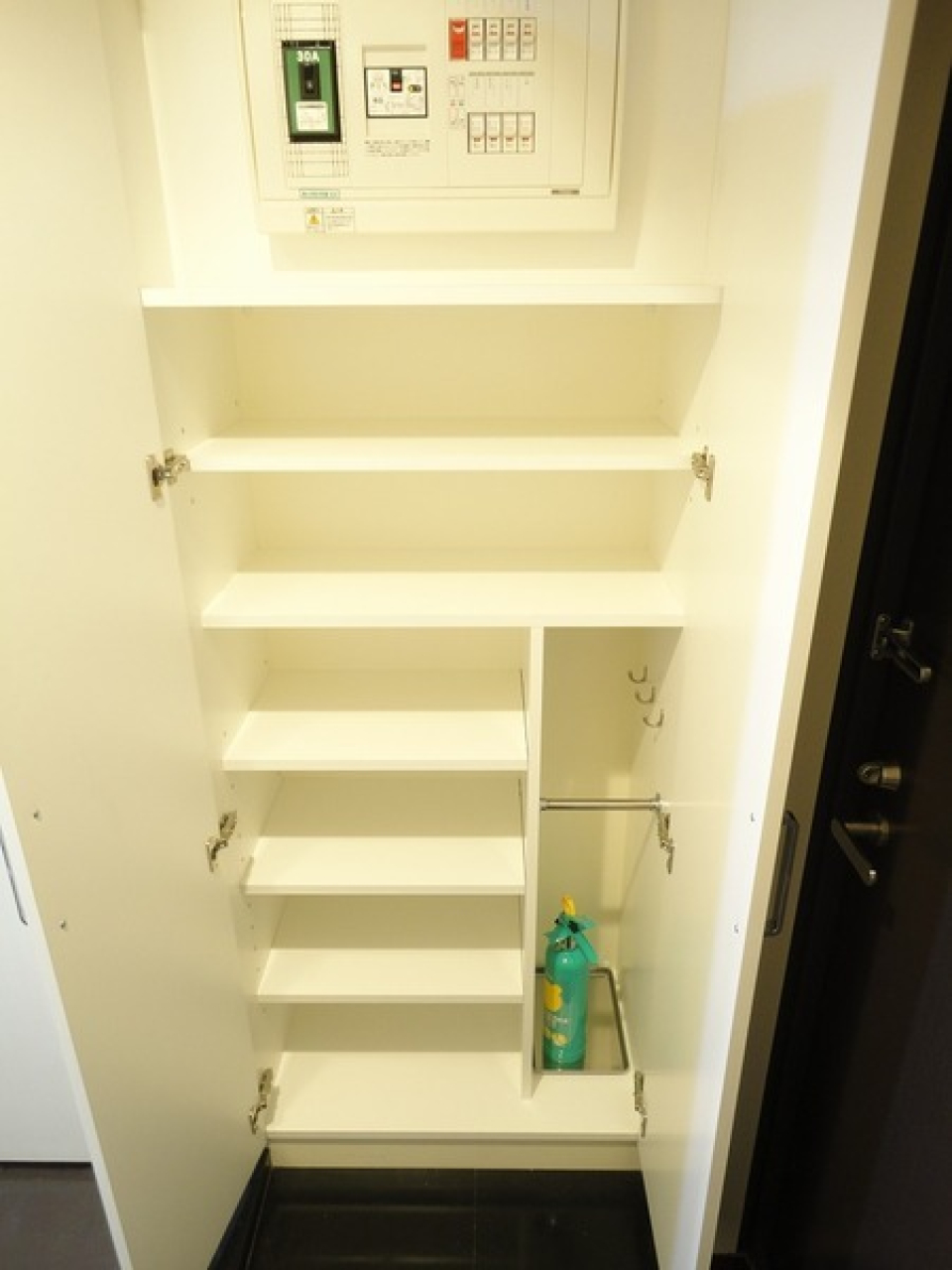 シューズボックス