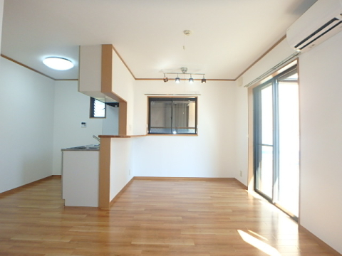 清潔感あふれるLDK 12.5帖