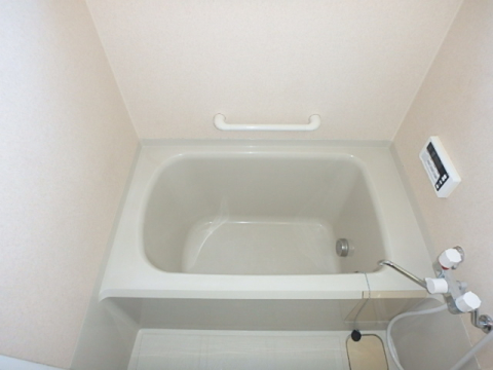 浴室
少しコンパクト