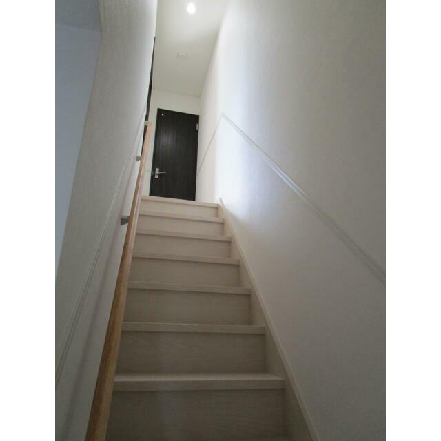 2階に向かう階段