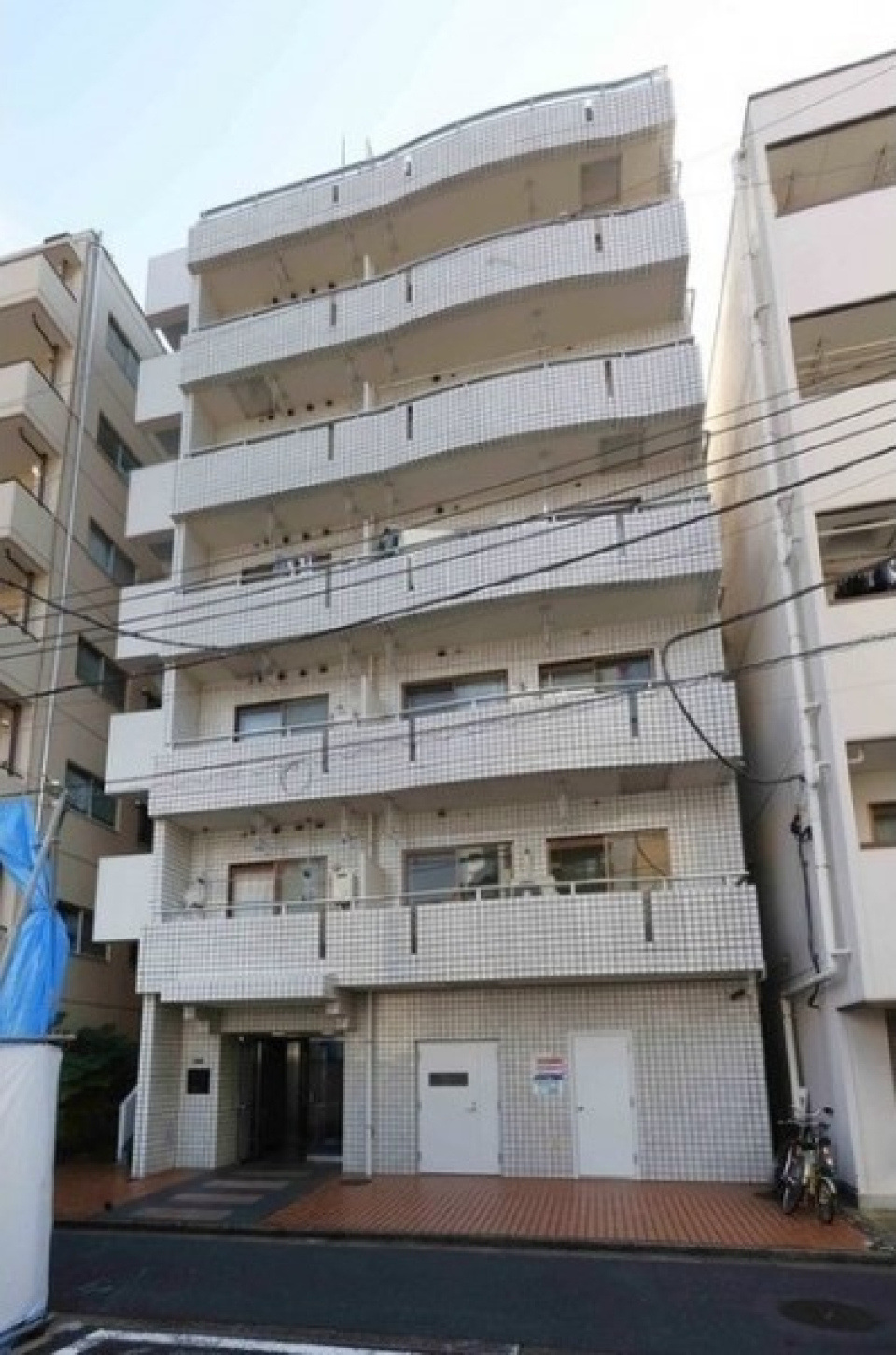 公園やコンビニまで徒歩5分。いつもと違う道を散歩してリフレッシュ。