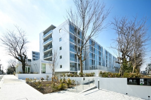 2014年グッドデザイン賞受賞のデザイナーズマンションです