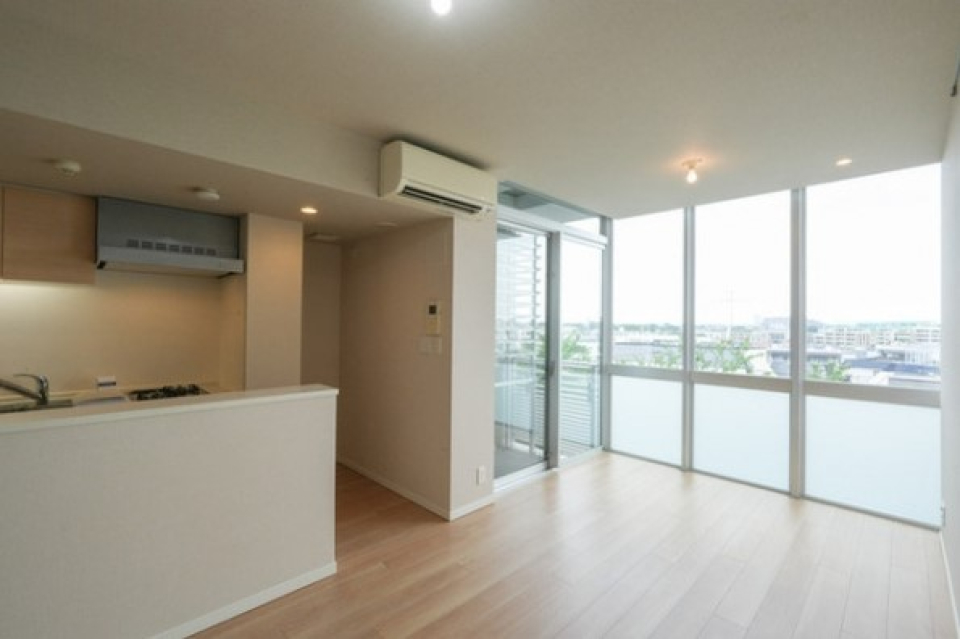 空の延長線にあるような開放的な空間