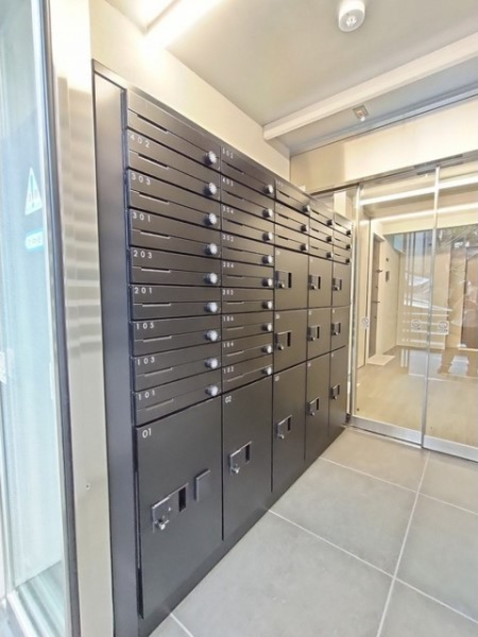 宅配ボックス多数完備