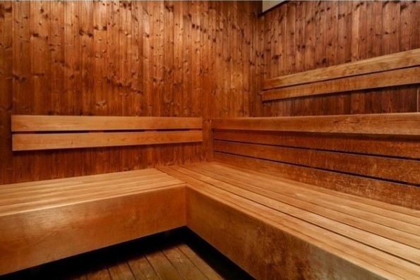 サウナ(写真は男性用)
