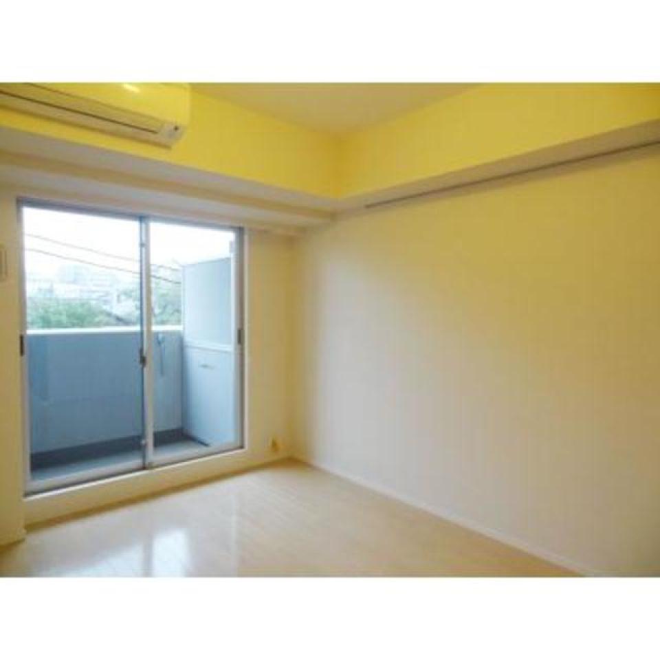 9.6帖の居室です。※写真は同タイプ住戸です。