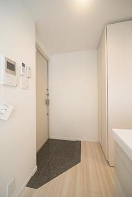 玄関
※写真は同タイプ住戸です。